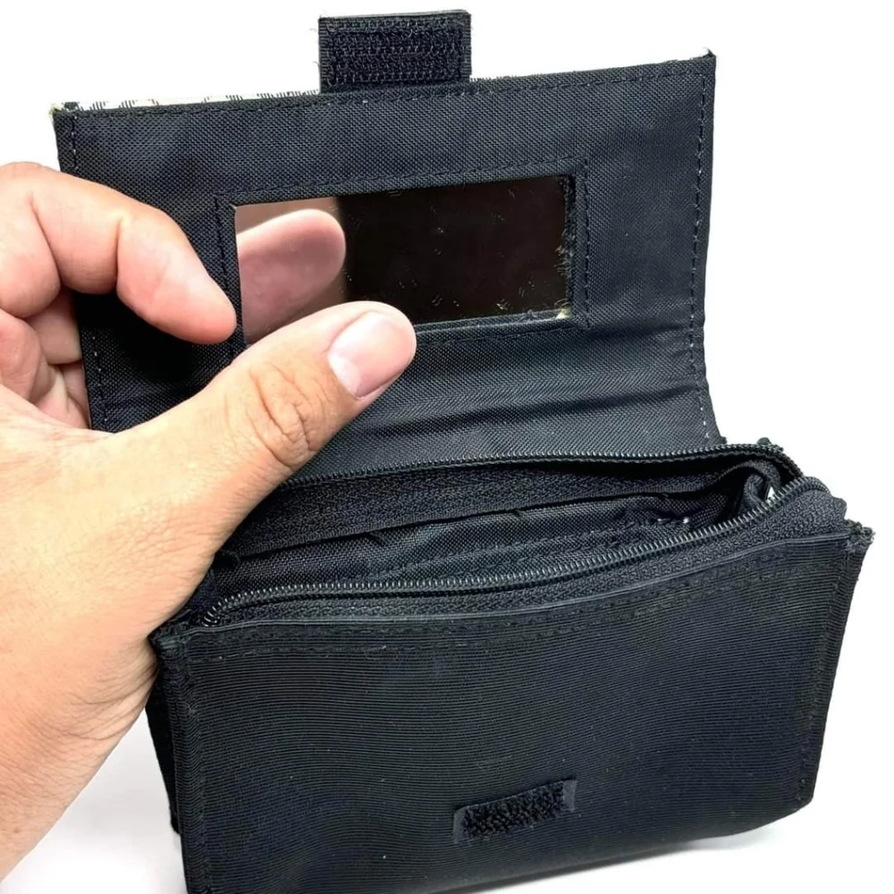 ▪️💠 🅱️URB3RRY COSMETIC POUCH 💠▪️ - Picture 8 of 11